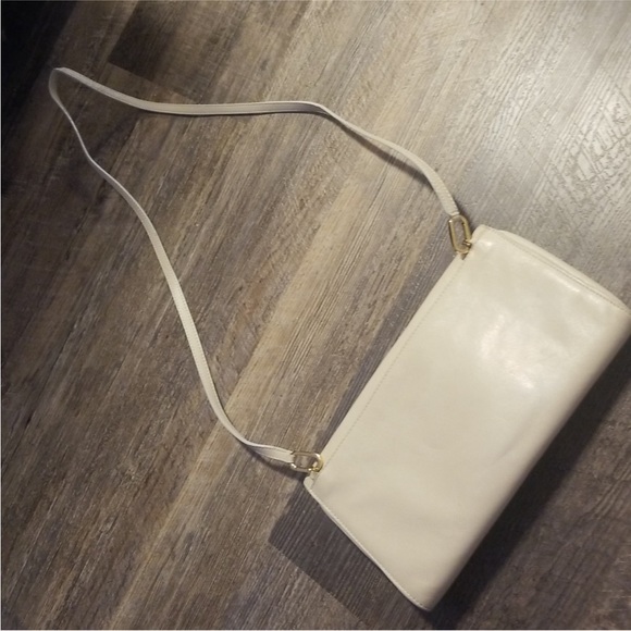 Chloé Chloe Gold Bow Cream Leather Clutch or Crossbody Bag